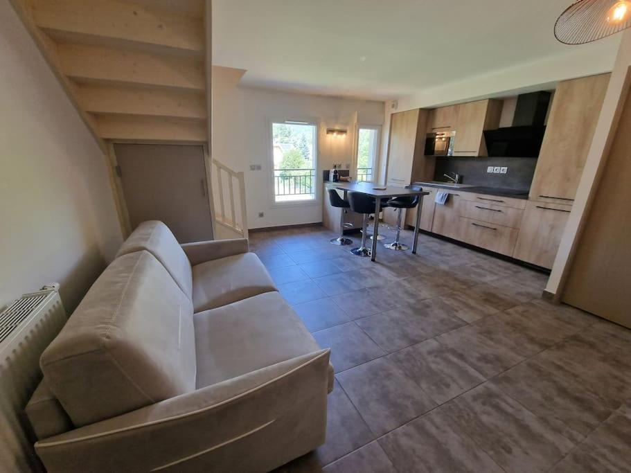 Superbe T2 Duplex Vue Sur Les Montagnes Apartment ชอร์จส์ ภายนอก รูปภาพ