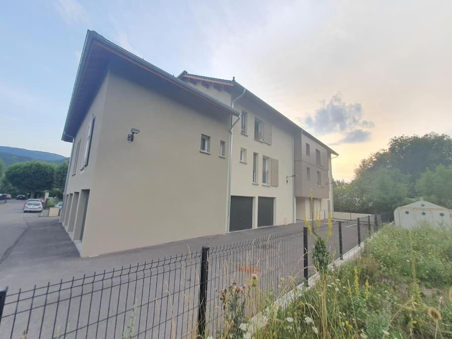 Superbe T2 Duplex Vue Sur Les Montagnes Apartment ชอร์จส์ ภายนอก รูปภาพ